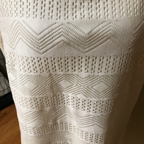 Geometric lace dress - Picture 2 of 5